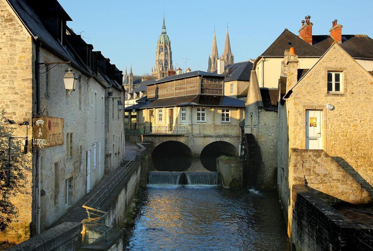 Maison Confortable: Spacious Stay with Garden Terrace near Bayeux Saonnet Exterior photo